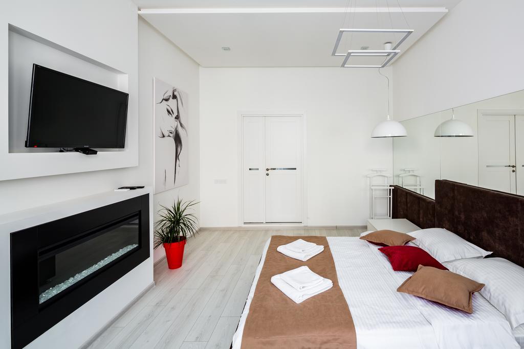 Avangard Kulisha DeLuxe Apartment Lviv Bagian luar foto