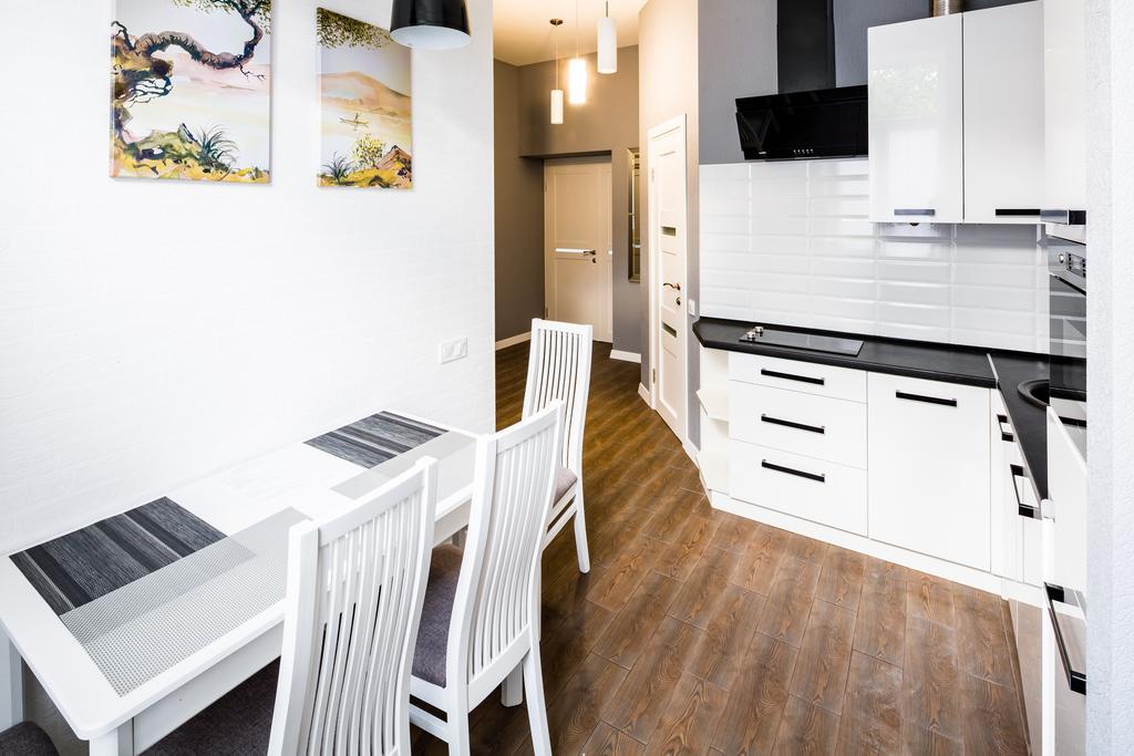 Avangard Kulisha DeLuxe Apartment Lviv Bagian luar foto