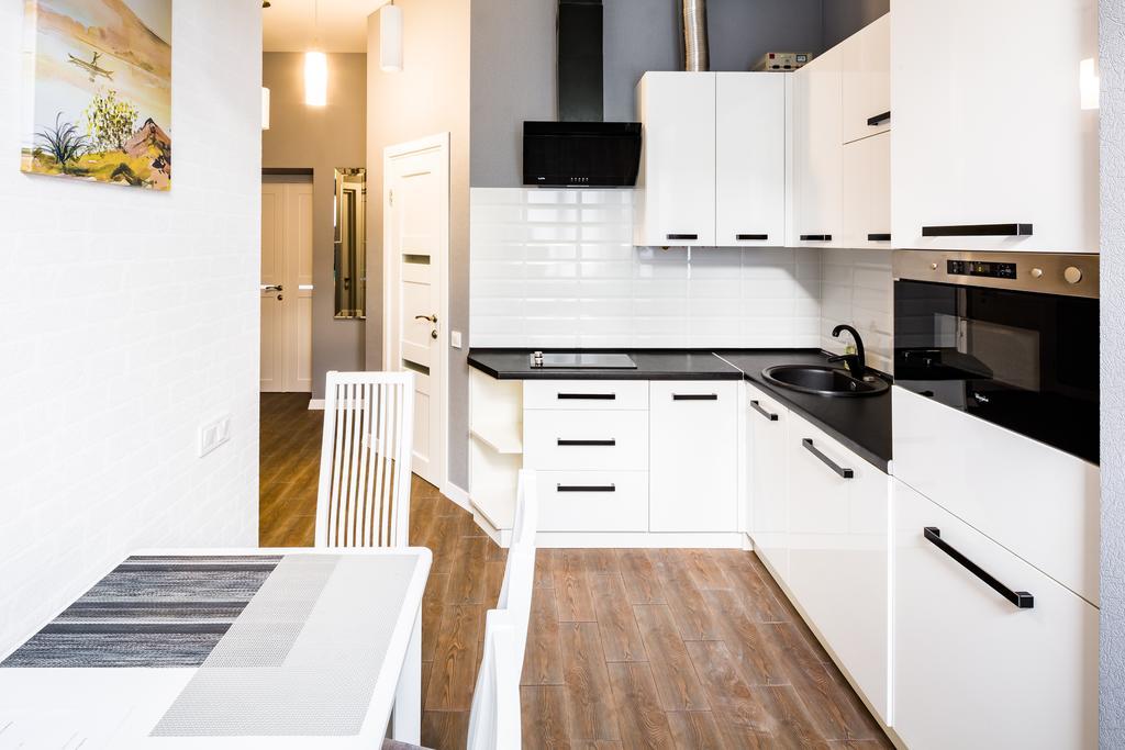 Avangard Kulisha DeLuxe Apartment Lviv Bagian luar foto